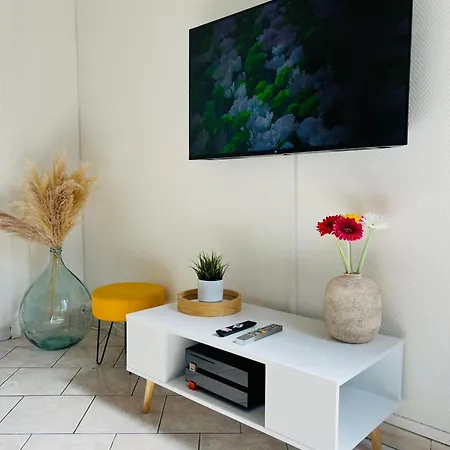 Valenstay - Cosy - - Netflix